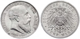 Baden
Friedrich I., 1856-1907
5 Mark 1907. Auf seinen Tod.
fast Stempelglanz, Prachtexemplar, kl. Randfehler