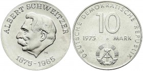 Gedenkmünzen der DDR
10 Mark 1975 A, Schweitzer-Materialprobe mit Rs. von Cu/Ni/Zn-Typ Warschauer Vertrag in Silber 0,500.
Stempelglanz