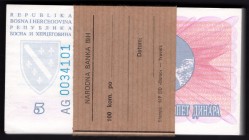 Bosnia and Herzegovina Original Bundle with 100 Consecutive Banknotes 1994
5 Dinara 1994; P# 40a; 100 Consecutive Banknotes # 0034101-0034200