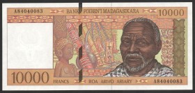 Madagascar 10000 Francs 1995
P# 79b; UNC