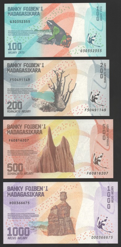 Madagascar 100, 200, 500 & 1000 Ariary 2004
P# 86, 87, 88, 89; UNC; Set 4 PCS