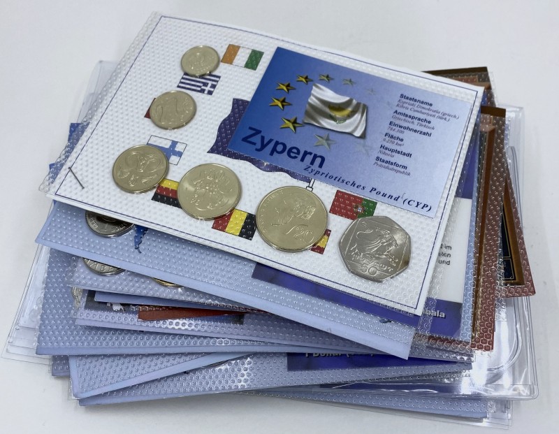 World Lot of 19 Coins Sets
Various Countries, Denominations, Dates & Compositio...