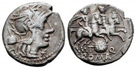 Quinctia. Denario. 126 a.C. Roma. (Ffc-1084). (Craw-167/1). (Cal-1227). Anv.: Cabeza de Roma a derecha, delante X, detrás bonete de flamen. Rev.: Dios...