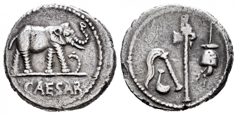 Julio César. Denario. 54-51 a.C. Galia. (Ffc-50). (Craw-443/1). (Cal-640). Anv.:...