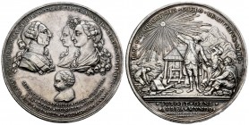 Carlos III (1759-1788). Carlos III. Medalla. 1785. México. (Vq-14138). Anv.:  CAROL III HISP REGI CAROL ET LUDOVICAE FIL FERDINANDO REGENS NEPOT AVGG....
