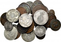 Lote de 39 monedas mundiales, 8 de plata y 31 de cobre. Austria, Italia, Francia, Vaticano y China entre otros. A EXAMINAR. BC+/EBC-. Est...200,00. //...