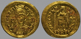 Marcian (450-457), Solidus, Constantinople, 4,42 g Au, 20 mm, D N MARCIAN-VS P F AVG, pearl-diademed, helmeted, and cuirassed bust of Marcian facing t...