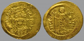Light Weight Solidus (23 siliquae), Constantinople, 4,28 g Au, 22 mm, O N mAVRC Tib PP AVC, helmeted, draped and cuirassed bust of Maurice Tiberius fa...