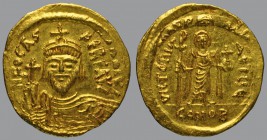 Solidus, 4,41 g Au, 21 mm, d N FOCAS PERP AVI, draped and cuirassed bust of Phocas facing, wearing crown and holding globus cruciger in his right hand...
