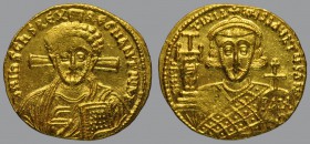 Solidus, 4,46 g Au, 20 mm, ∂ N I ChS RЄX RЄGNANTIЧM, facing bust of Christ Pantocrator, with slight beard and tight, curly hair, holding up right hand...