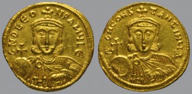 Leo III (717-741), Solidus, Constantinople, 4,45 g Au, 20 mm, ∂ N D LЄO-N PA MЧL ´, crowned facing bust of Leo, wearing chlamys pinned at right should...