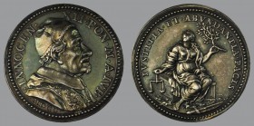 Pope’s generosity during the Holy Year; 1700, ORIGINAL Silver Medal, opus Giovanni Hamerani, Bust r./Justice seated, 14,79 g Ag, 31 mm, Miselli 350
...