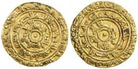 FATIMID: al-Mu'izz, 953-975, AV ½ dinar (4.17g), al-Mahdiya, AH365, A-697.1, attractive Fine to VF, S. 
Estimate: USD 240 - 300