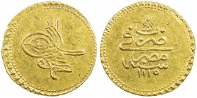 EGYPT: Ahmed III, 1703-1730, AV eshrefi (sultani) (3.45g), Misr, AH1115, KM-72, UBK-41, a few very light scratches on the reverse (barely visible with...
