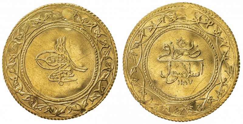 TURKEY: Abdul Hamid I, 1774-1789, AV 1½ altin (4.96g), Islambul, AH1187 year 3, ...