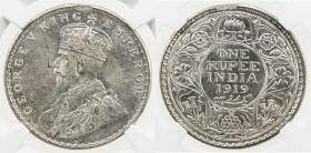 BRITISH INDIA: George V, 1910-1936, AR rupee, 1919 (b), KM-524, minor mint clip error, PCGS graded MS63.
Estimate: USD 100 - 200