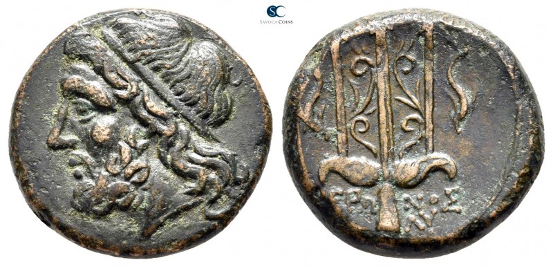 Sicily. Syracuse. Hieron II 275-215 BC. 
Bronze Æ

20mm., 6,80g.



very ...