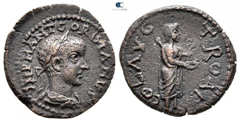 Troas. Alexandreia. Gordian III AD 238-244. 
Bronze Æ

21mm., 3,99g.



v...