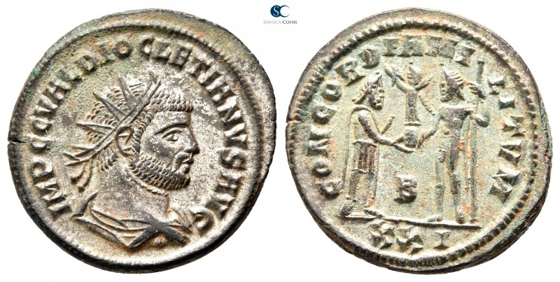 Diocletian AD 284-305. Heraclea
Antoninianus Æ silvered

23mm., 4,52g.


...