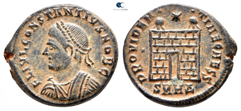 Constantius II as Caesar AD 324-337. Heraclea
Follis Æ

20mm., 3,95g.



...