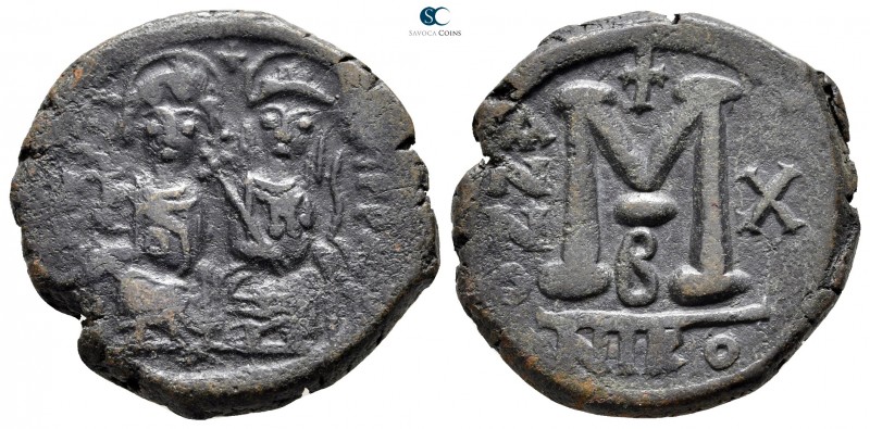 Justin II and Sophia AD 565-578. Nikomedia
Follis Æ

29mm., 13,58g.



ve...