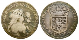 Vittorio Amedeo
Reggenza della Madre 1675-1680 
Mezza Lira, Torino, 1679, AG 2.75 g.
Ref : MIR 839e (R2), Biaggi 719ec
Conservation : rayures sinon TB...