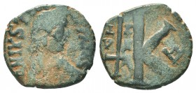Justinian I. 527-565. AE half follis 

Condition: Very Fine

Weight: 7.90 gr
Diameter:25 mm