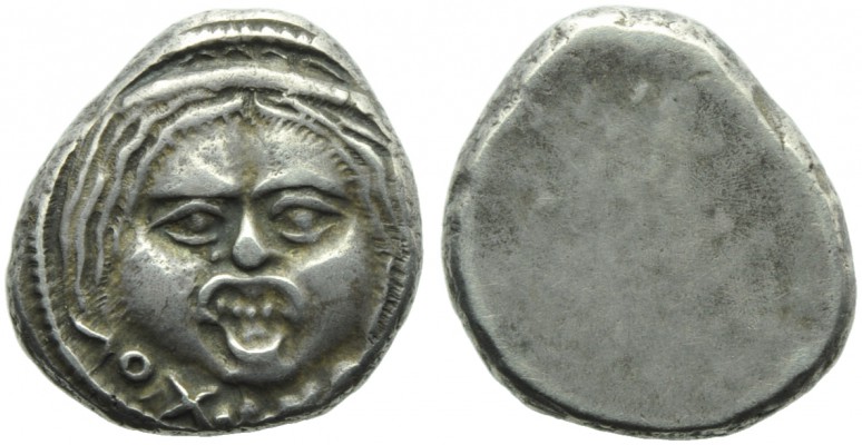 Etruria, Populonia, 20 Units, c. 400 BC; AR (g 8,37; mm 21; h -); Gorgoneion; be...