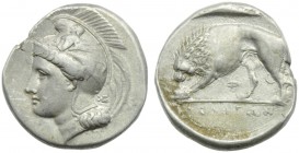 Lucania, Velia, Didrachm, c. 334-300 BC; AR (g 7,46; mm 20; h 11); Head of Athena l., wearing crested Phrygian helmet, decorated with centauress; on r...