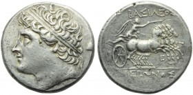 Sicily, Syracuse, Hieron II (275-215), 32 Litrai (Octadrachm), c. 218-215 BC; AR (g 28,27; mm 32; h 12); Diademed head l.; on r., pileus or modius, Rv...