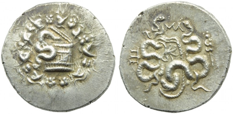 Mysia, Pergamon, Cistophoric Tetradrachm, c. 133-67 BC; AR (g 12,62; mm 26; h 12...