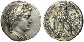 Seleucid kings of Syria, Demetrios II Nikator (146-138), Tyre, Tetradrachm, c. 143-142 BC; AR (g 13,89; mm 26; h 12); Diademed head r., Rv. ΒΑΣΙΛΕΩΣ Δ...