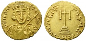 Tiberius III (698–705), Solidus, Syracuse, AD 698-705; AV (g 4,09; mm 19; h 6); [D TIbE] - [AV], crowned and curaissed bust facing, holding spear and ...