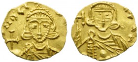 Leo III (717-741), Semissis, Syracuse, AD 720-735; AV (g 1,26; mm 15; h 6); n LεO [- N PAMyL], rcowned bust facing of Leo III, wearing chlamys, holdin...