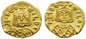 Theophilus (829-842), Solidus, Syracuse, AD 831-842; AV (g 3,62; mm 16; h 6); ΘEO - FILOS, crowned bust facing, wearing chlamys, holding globe crucige...