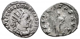 Valeriano I. Antoniniano. 253-260 d.C. Roma. (Ric-86). Anv.: Busto radiado, drapeado y acorazado del emperador a derecha. Rev.: FELICITAS AVGG. La Fel...