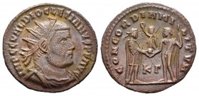 Diocleciano. Antoniniano. 295 d.C. Cyzicus. (Spink-12834). Rev.: CONCORCIA MILITVM. Diocleciano frente a Júpiter recibiendo una Victoria y con cetro ....