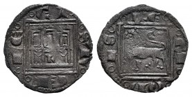 Reino de Castilla y León. Alfonso X (1252-1284). Óbolo. León. (Bautista-413). Ve. 0,39 g. L en la puerta del castillo. MBC+. Est...18,00. English: Kin...