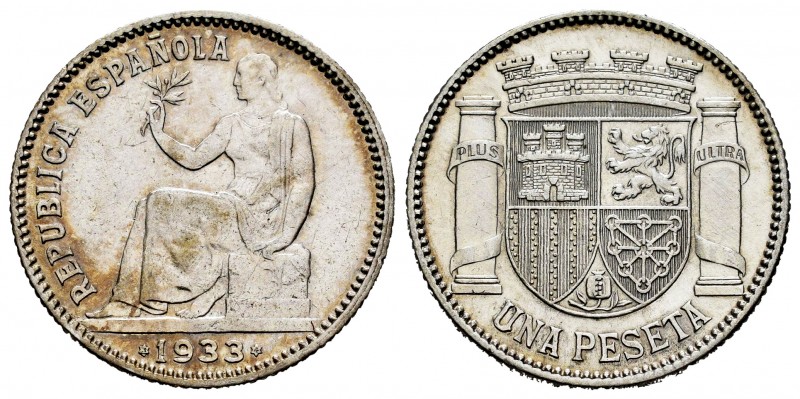 II República (1931-1939). 1 peseta. 1933*3-4. Madrid. (Cal 2019-34). Ag. 4,97 g....