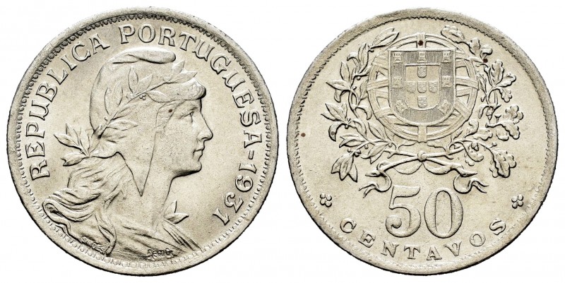 Portugal. 50 centavos. 1931. (Km-577). 4,45 g. Golpecito en el canto. Escasa. EB...