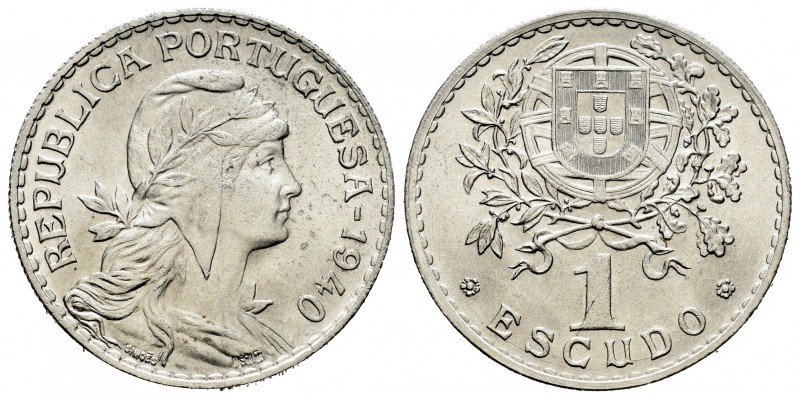 Portugal. 1 escudo. 1940. (Km-578). 7,95 g. Brillo original. EBC+. Est...35,00. ...