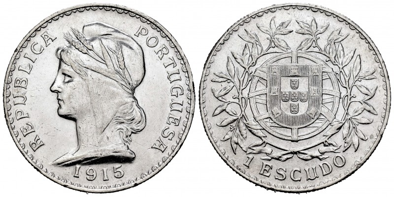 Portugal. 1 escudo. 1915. (Km-564). (Gomes-23.01). Ag. 24,92 g. Golepcitos en el...