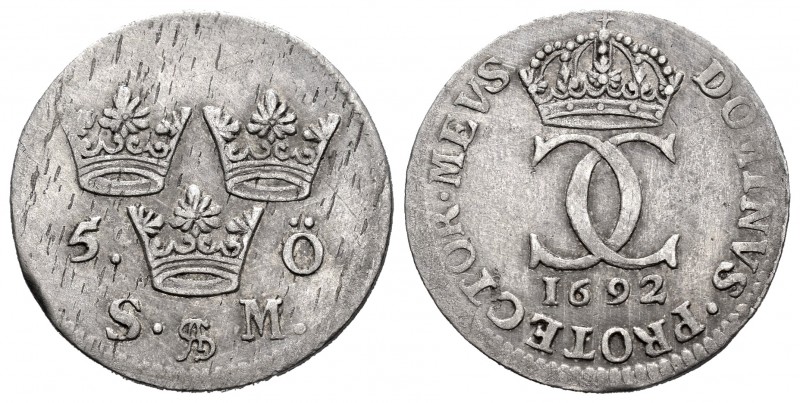 Suecia. 5 ore. 1692. SM. (Km-310). Ag. 3,26 g. Fecha rara. MBC. Est...60,00. Eng...