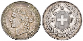 Suiza. 5 francos. 1907. Berna. B. (Km-34). Ag. 24,92 g. Golpecitos en el canto. Escasa. MBC. Est...75,00. English: Switzerland. 5 francos. 1907. Bern....
