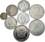 República Dominicana. Lote de 8 piezas de plata, 3 de 1 peso (1955, 1963, 1980), 4 de medio peso (1897, 1952, 1960, 1961), 1 de 10 centavos (1897). A ...