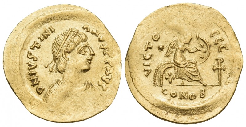Justinian I, 527-565. Semissis (Gold, 19 mm, 2.15 g, 7 h), Constantinople. D N I...