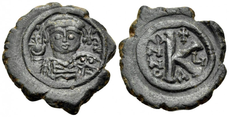 Maurice Tiberius, 582-602. Half Follis (Bronze, 24 mm, 5.92 g, 7 h), Nikomedia, ...
