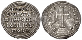 Leo V the Armenian, with Constantine, 813-820. Miliaresion (Silver, 23 mm, 2.08 g, 12 h), Constantinople. +LEON/ S CONSTAN/TIN E EC ΘEЧ/ bASIS RO/MAIO...