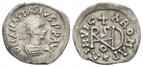GEPIDS. Uncertain king. Quarter Siliqua (Silver, 14 mm, 0.99 g, 5 h), struck in the name of Anastasius I. 491-504, Sirmium. D N ANASTASIVS P P AVG Cru...