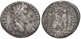 Augusto (27 a.C.-14 d.C.) Denario - Testa laureata a d. - R/ Caio e Lucio stanti - RIC 207 AG (g 3,61) Macchie
MB